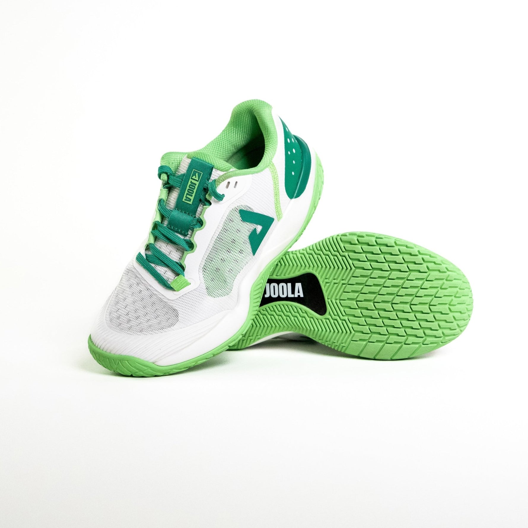 R4LLY - The Locker Room