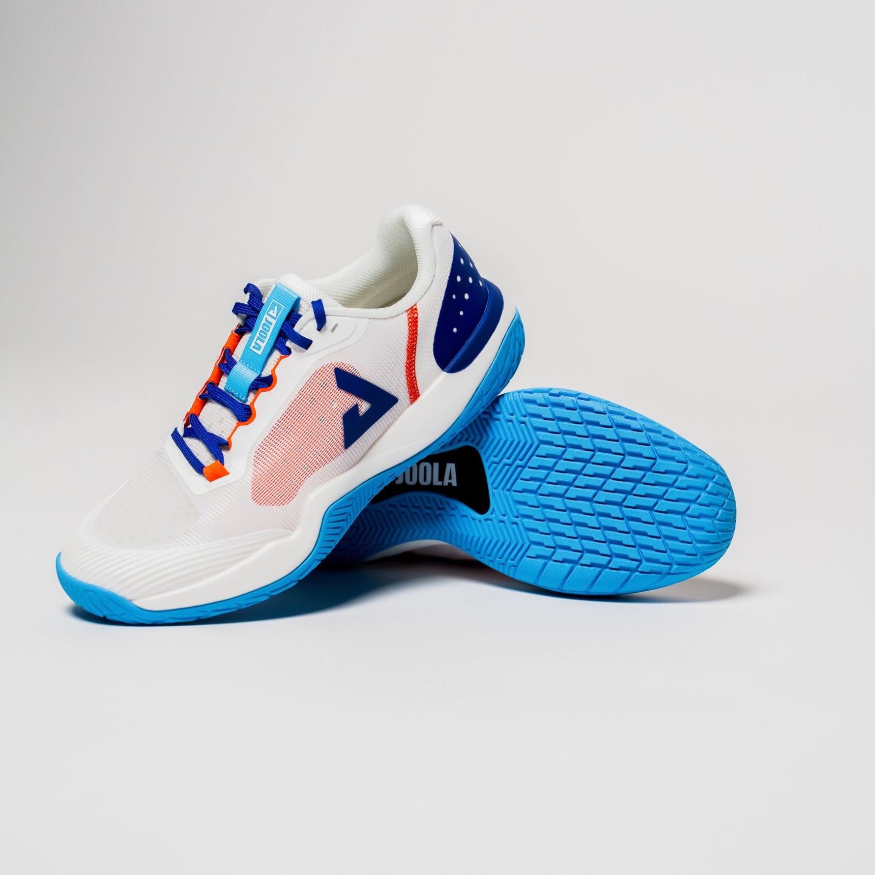 R4LLY - The Locker Room